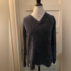 Super soft Orvis sweater, size S, heathered navy blue